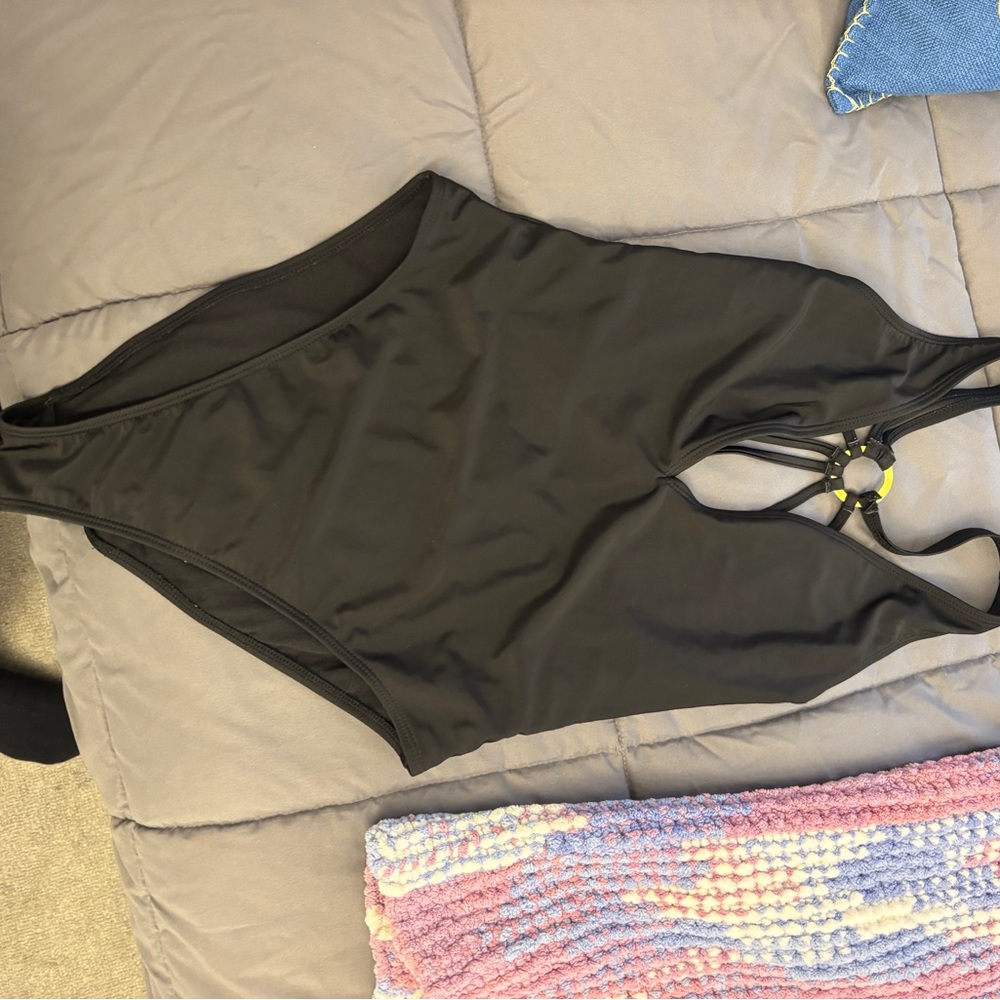 Elegant Black Women's Swimsuit